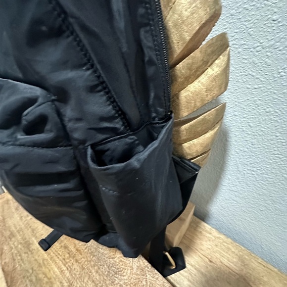 Tory Burch Ella Nylon Backpack EUC - Picture 3 of 9